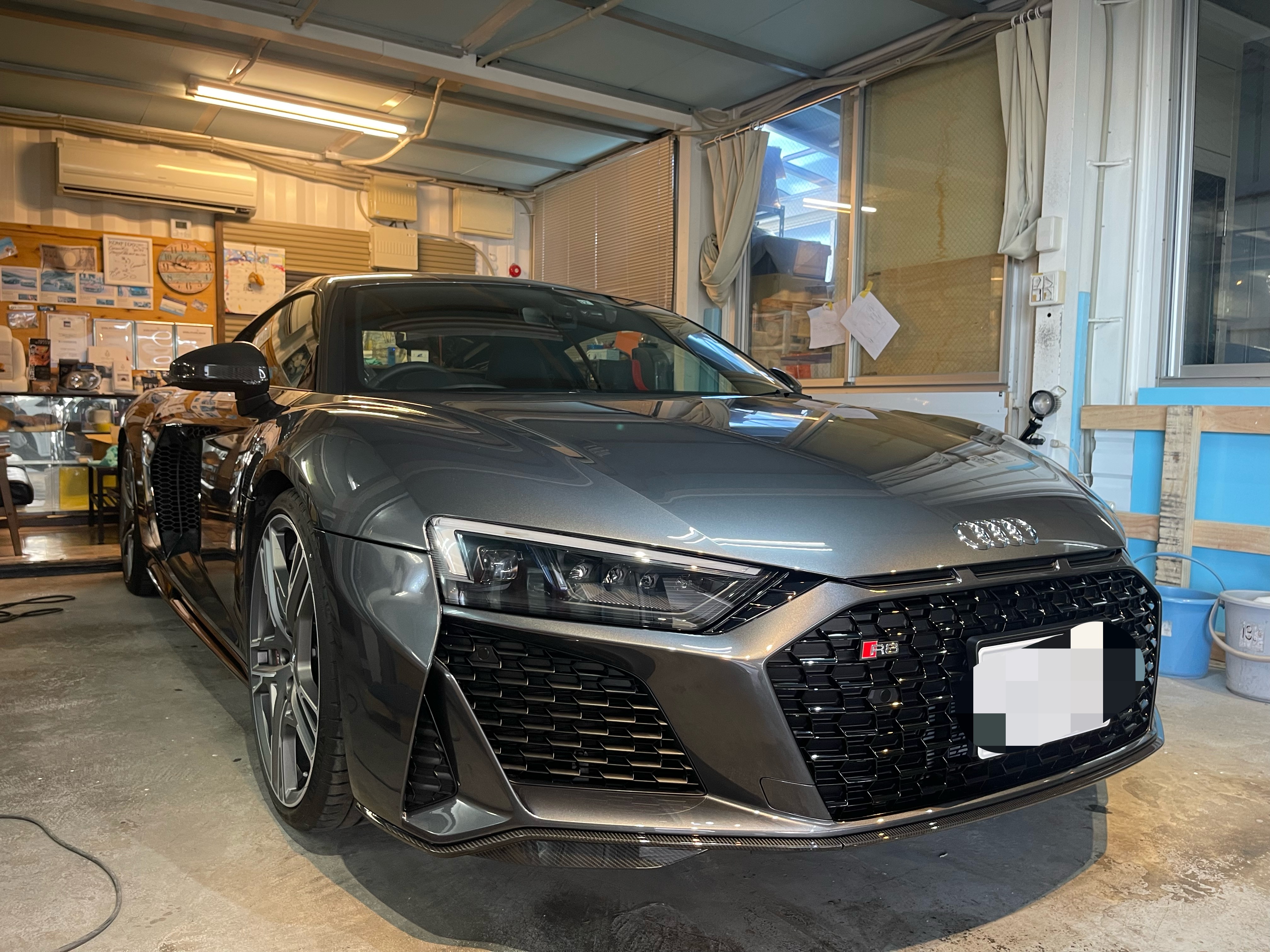 アウディ R8  山形から　9H5層　PPF ボディプロテクションフィルム